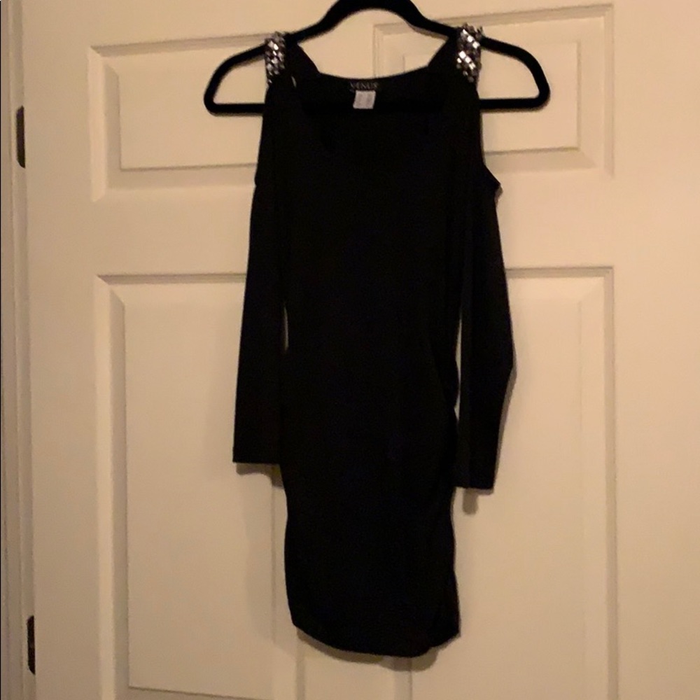 Venus cold shoulder with beads top